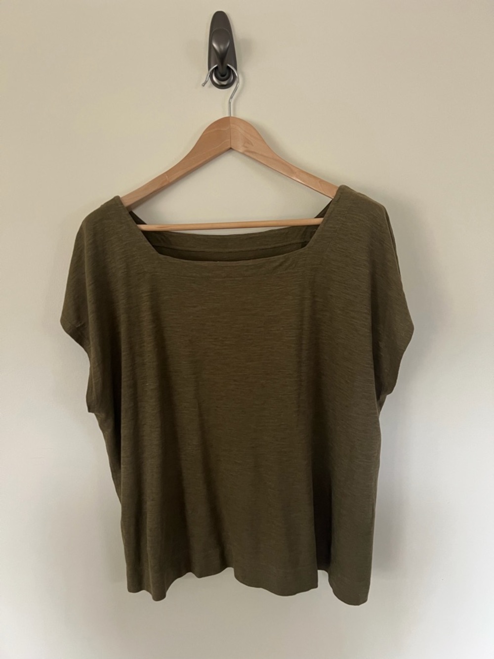 Eileen Fisher Olive Green Short-Sleeve Scoop Neck Top